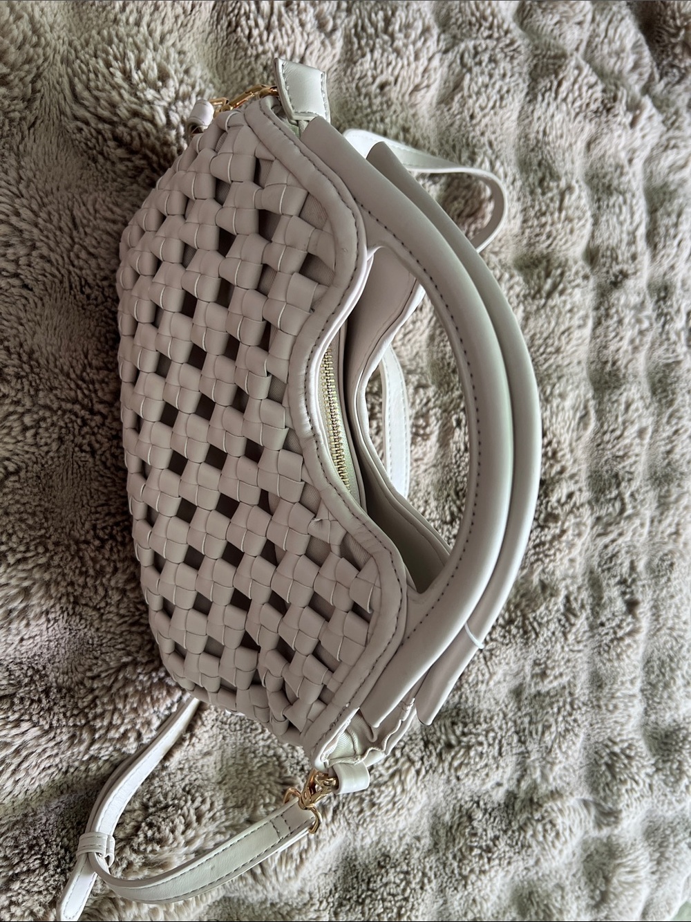 Urban Expressions Cream Woven Crossbody Bag